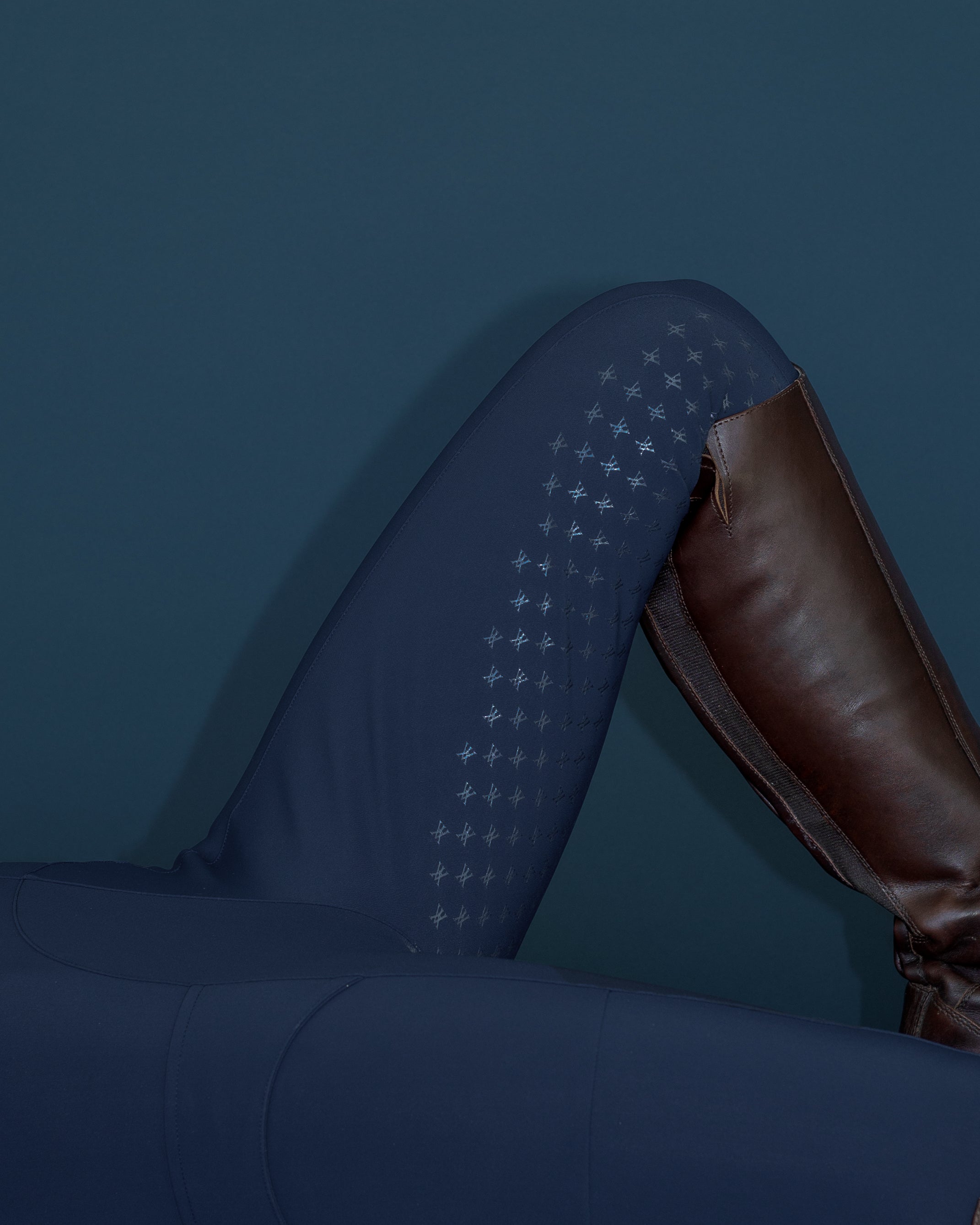 Compression Pull-On Breeches Navy image