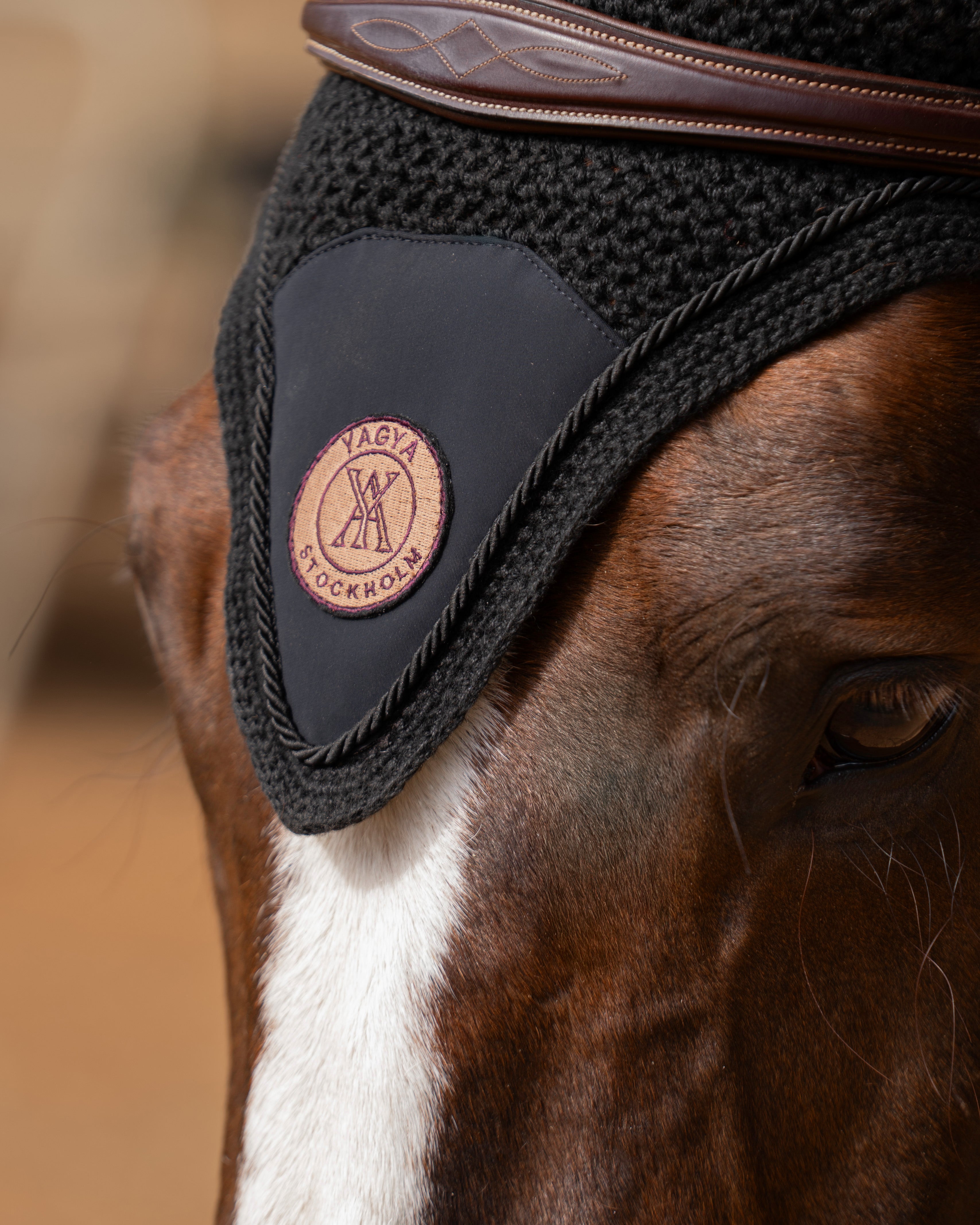 Performance Horse Bonnet Black image