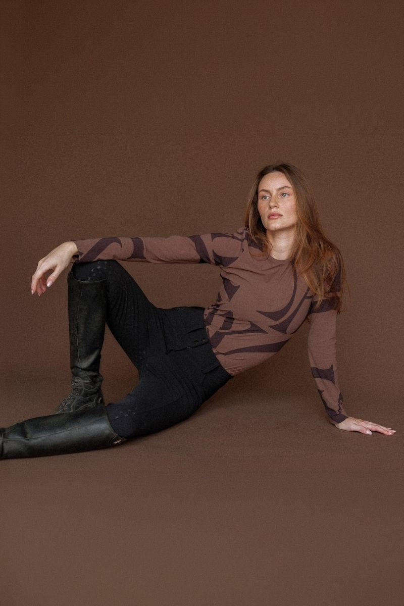 <p><strong>Your Signature in Dark Brown</strong></p> hero image