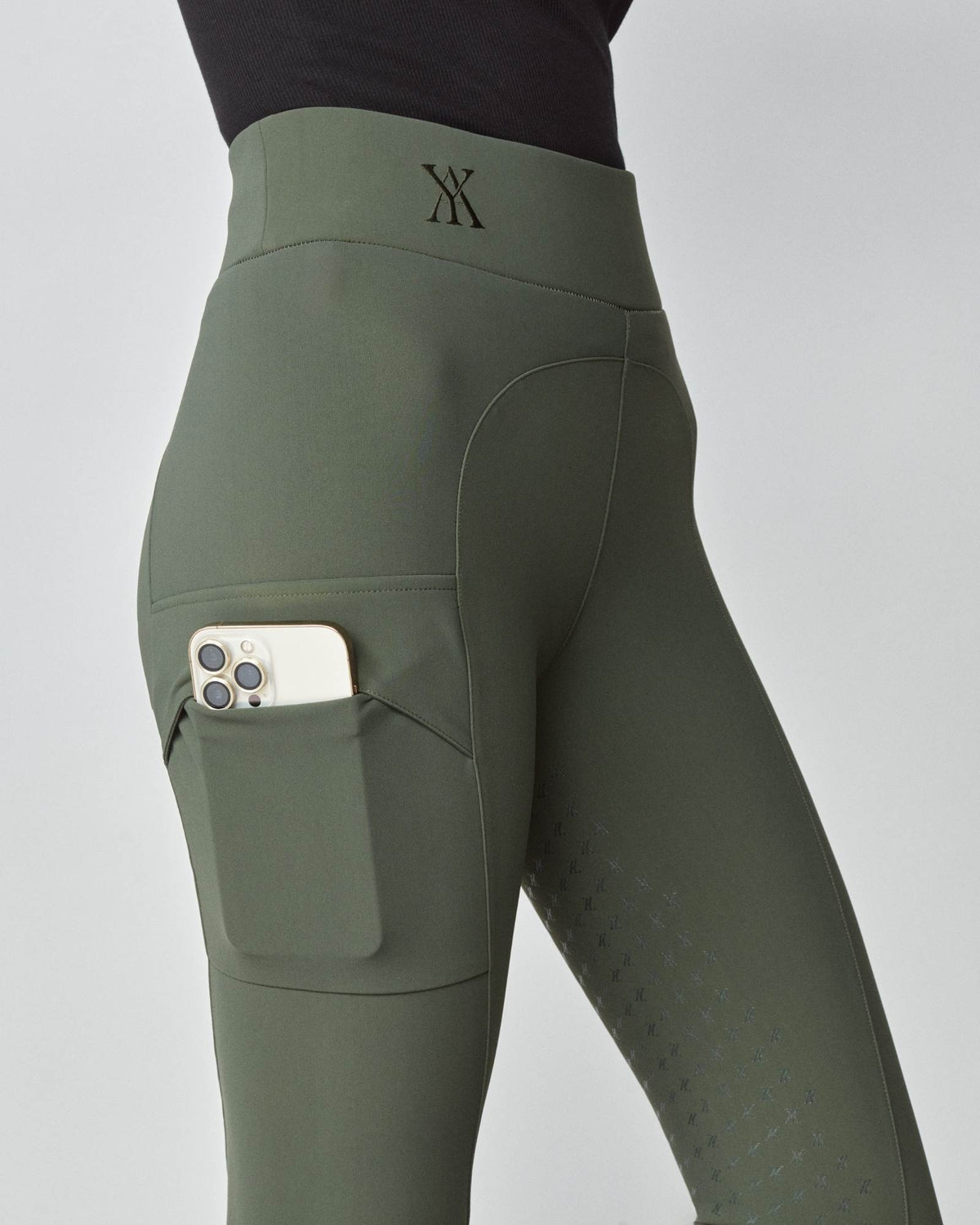 Compression pull-on Riding Breeches Green | Shop now – Yagya