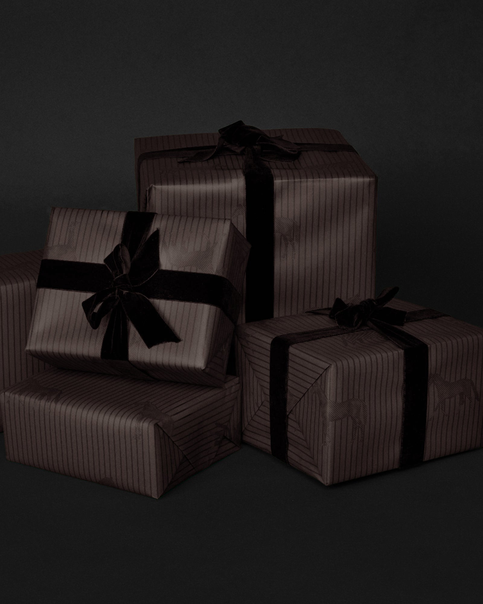 Gift Wrapping image
