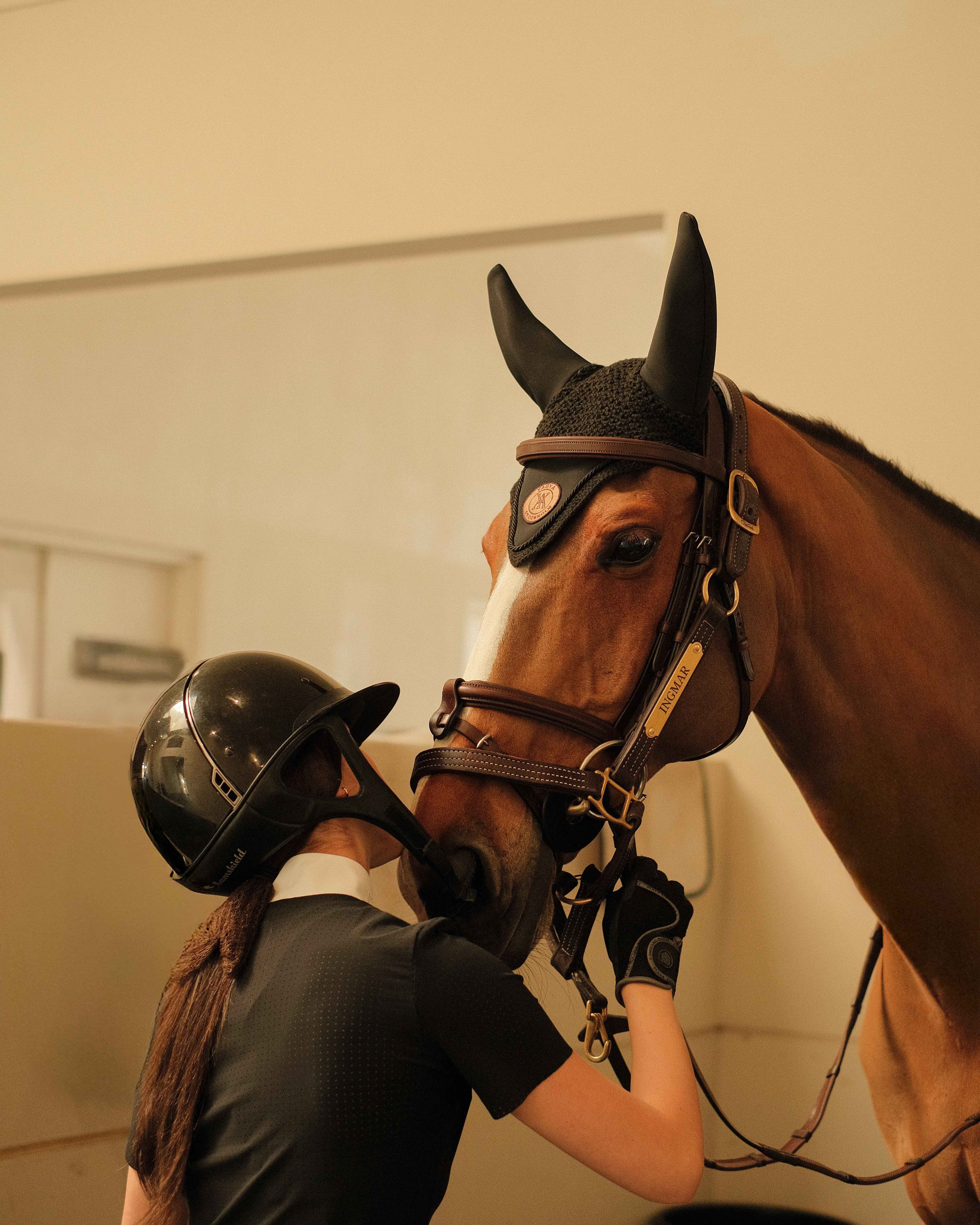 Performance Horse Bonnet Black image