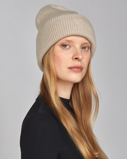 Signature Beanie Beige thumbnail image