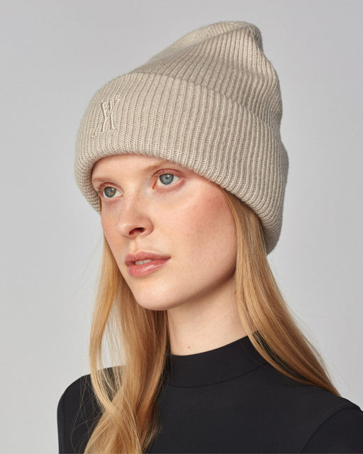Signature Beanie Beige thumbnail image