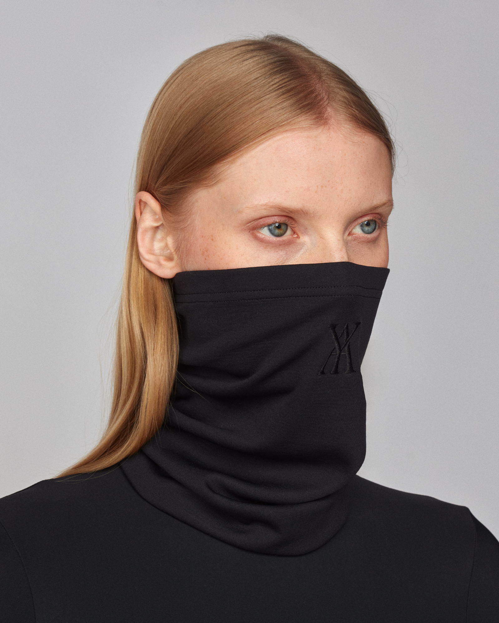 Signature Winter Buff Black image