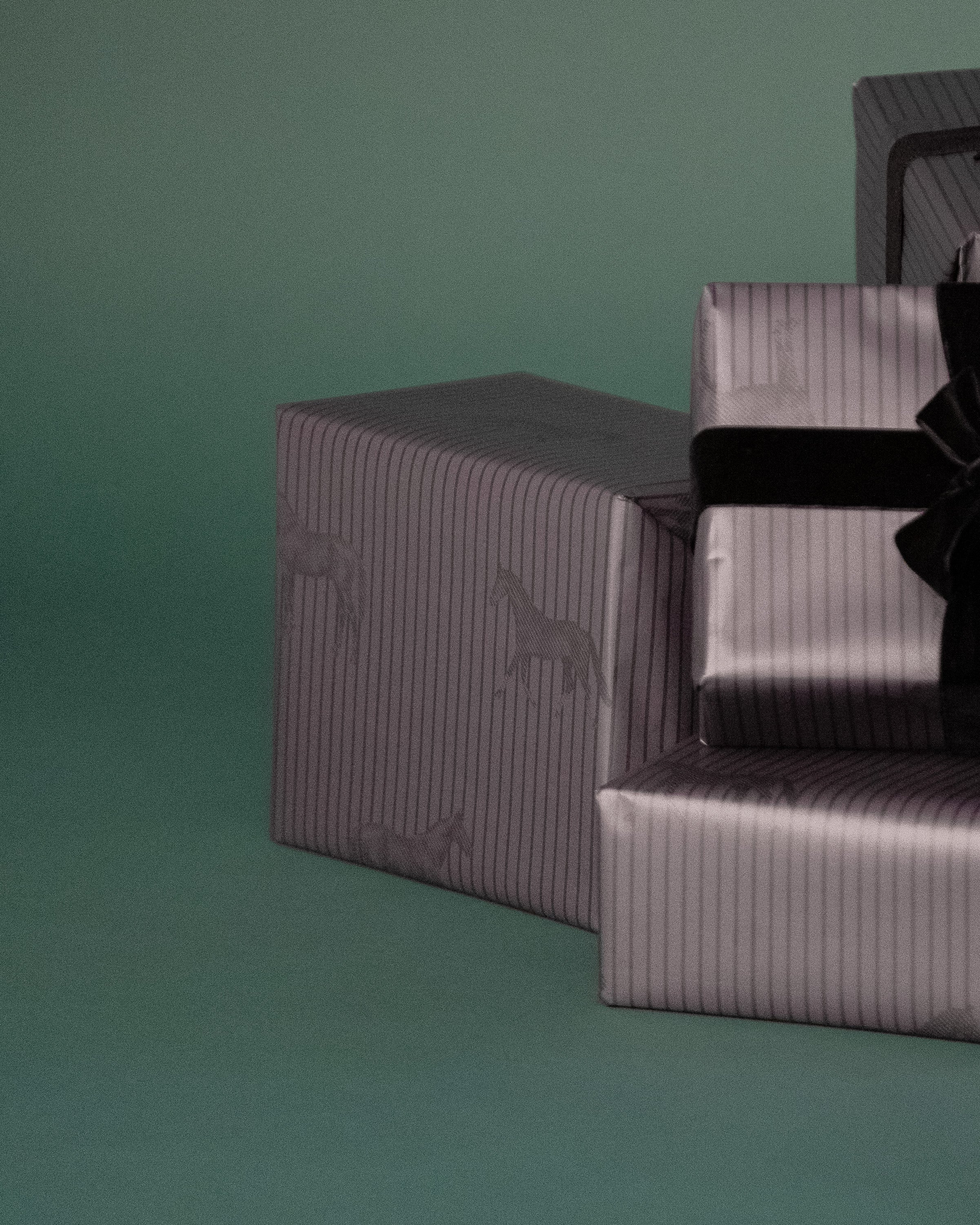 Gift Wrapping image